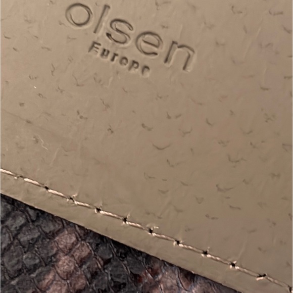 EUC Olsen WIDE Belt in NEUTRAL Reptile Leather/Gunmetal Hardware US L - Picture 2 of 7